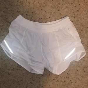 LULU HOTTY HOT SHORTS 4”
